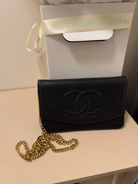 CHANEL Chain Wallet WOC - Picture 10 of 10